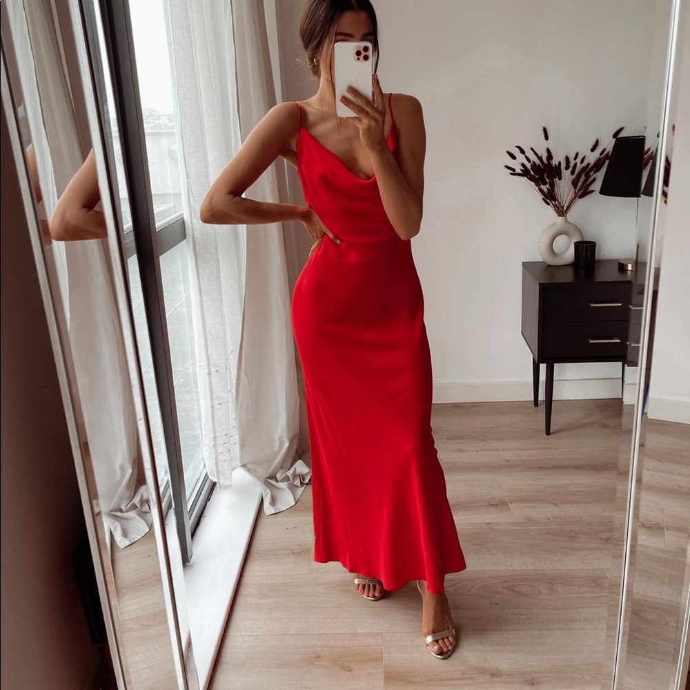 Zara satin dress bloggers fav - Picture 6 of 16